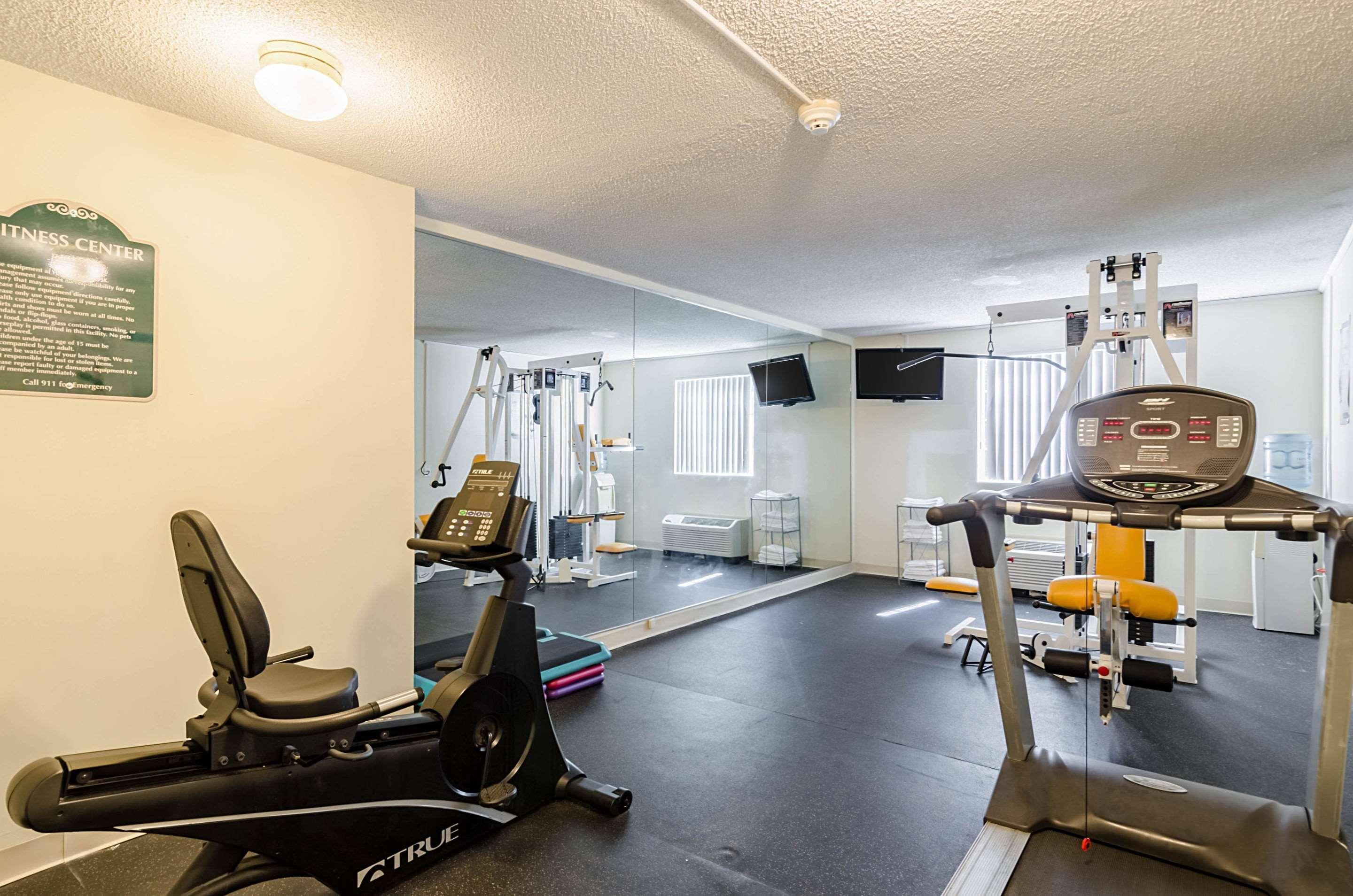 Quality Inn Chicopee-Springfield Exteriör bild